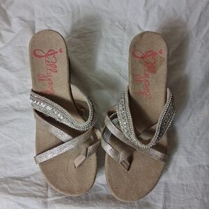 Jellypop Women's Tan Sandals Silver Straps Size 8.5